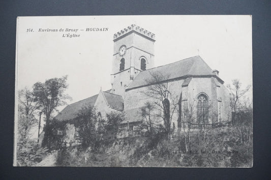 Pohlednice 164. Environs de Bruay - HOUDAIN L`Eglise (x9656)