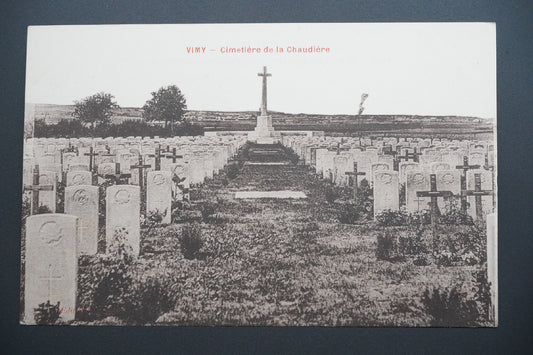 Pohlednice VIMY - Cimetiere de la Chaudiere (x9665)