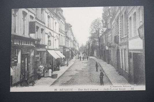 Pohlednice Béthune – Rue Sadi Carnot (x9670)