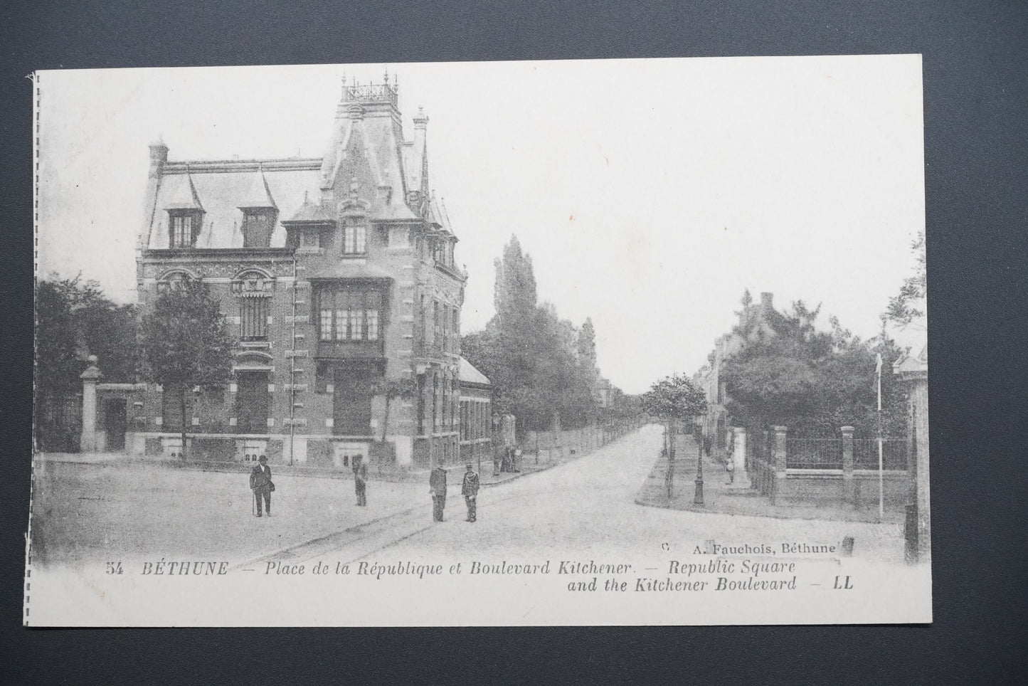 Pohlednice Béthune – nám. Republiky a bulvár Kitchener (x9677)