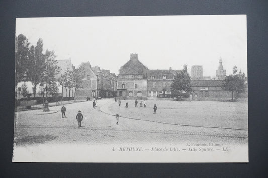 Pohlednice Béthune – náměstí Lille (x9680)