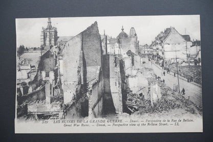 Pohlednice Douai – ulice Bellain, ruiny války (x9707)