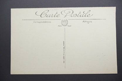 Pohlednice Douai – náměstí, strana s kavárnami (x9711)