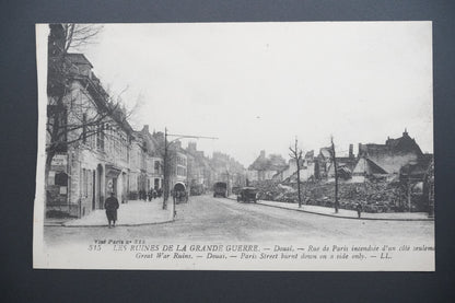 Pohlednice Douai – ul. Paříž, vypálená z jedné strany (x9716)