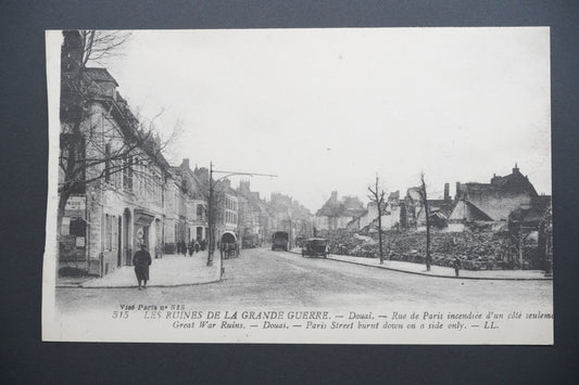 Pohlednice Douai – ul. Paříž, vypálená z jedné strany (x9716)