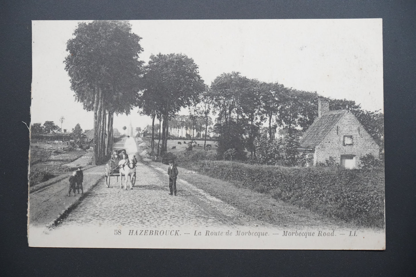 Pohlednice Hazebrouck – silnice na Morbecque (x9787)