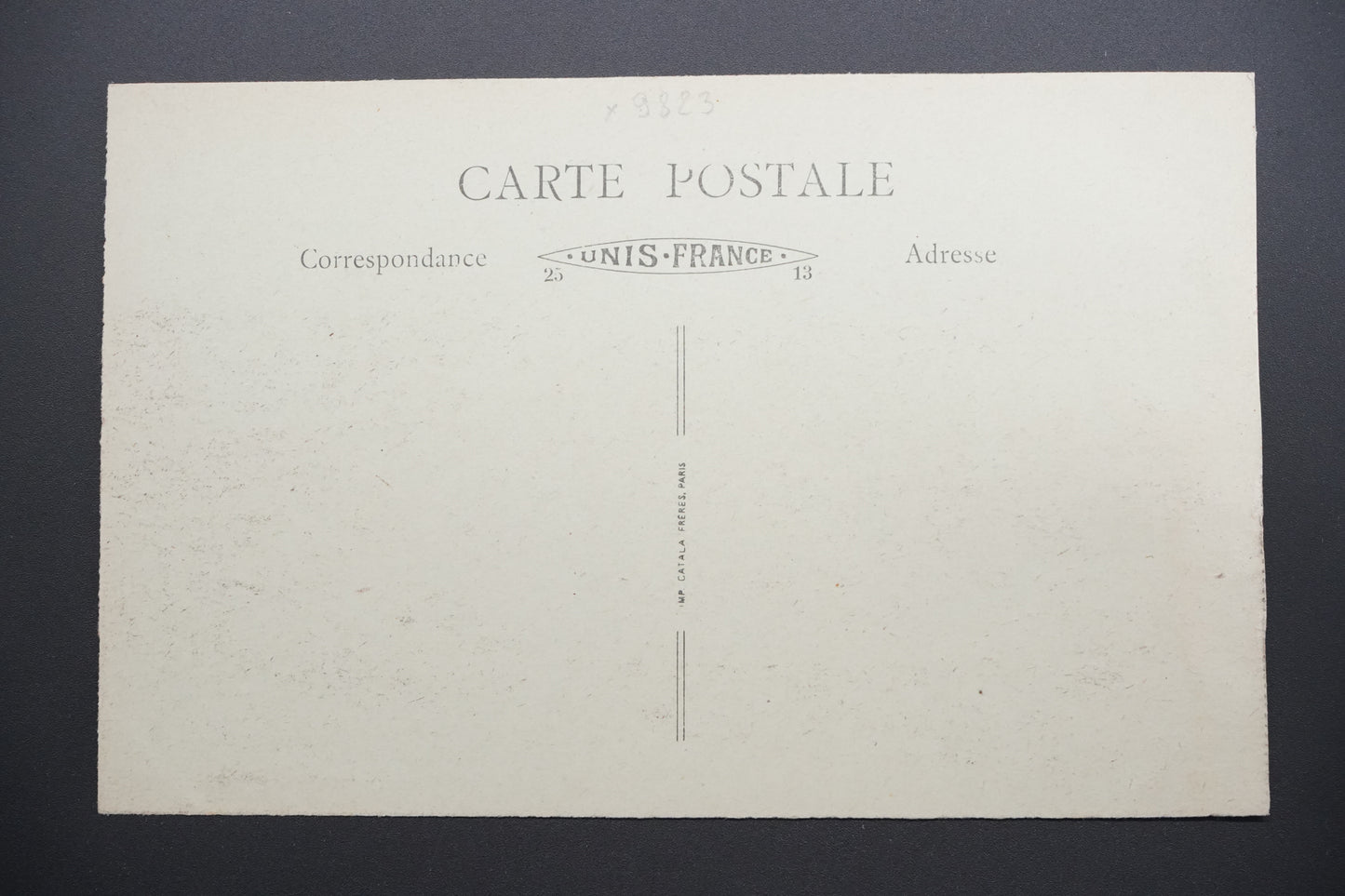 Pohlednice Méricourt – ulice ke kostelu po válce (x9823)
