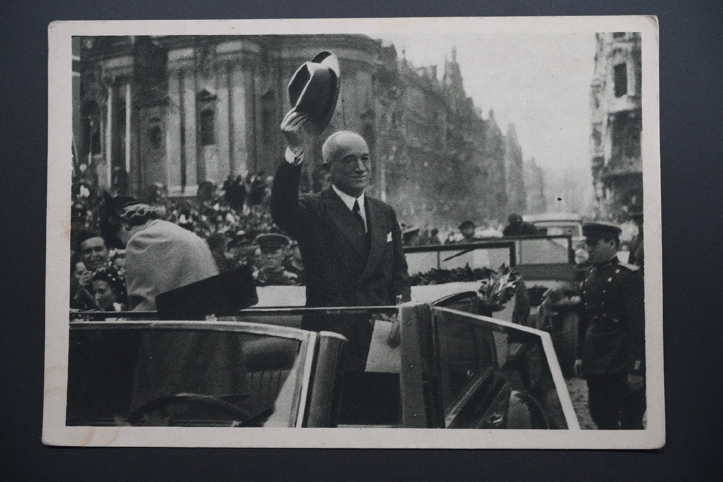Pohlednice Příjezd Dr. Beneše na Staroměstské nám. (x9951)