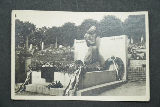 Postcard Hronov GRAVE OF AL. JIRÁSKA x9968