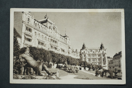Postcard Marienbad, Gothe=Denkmal x10051