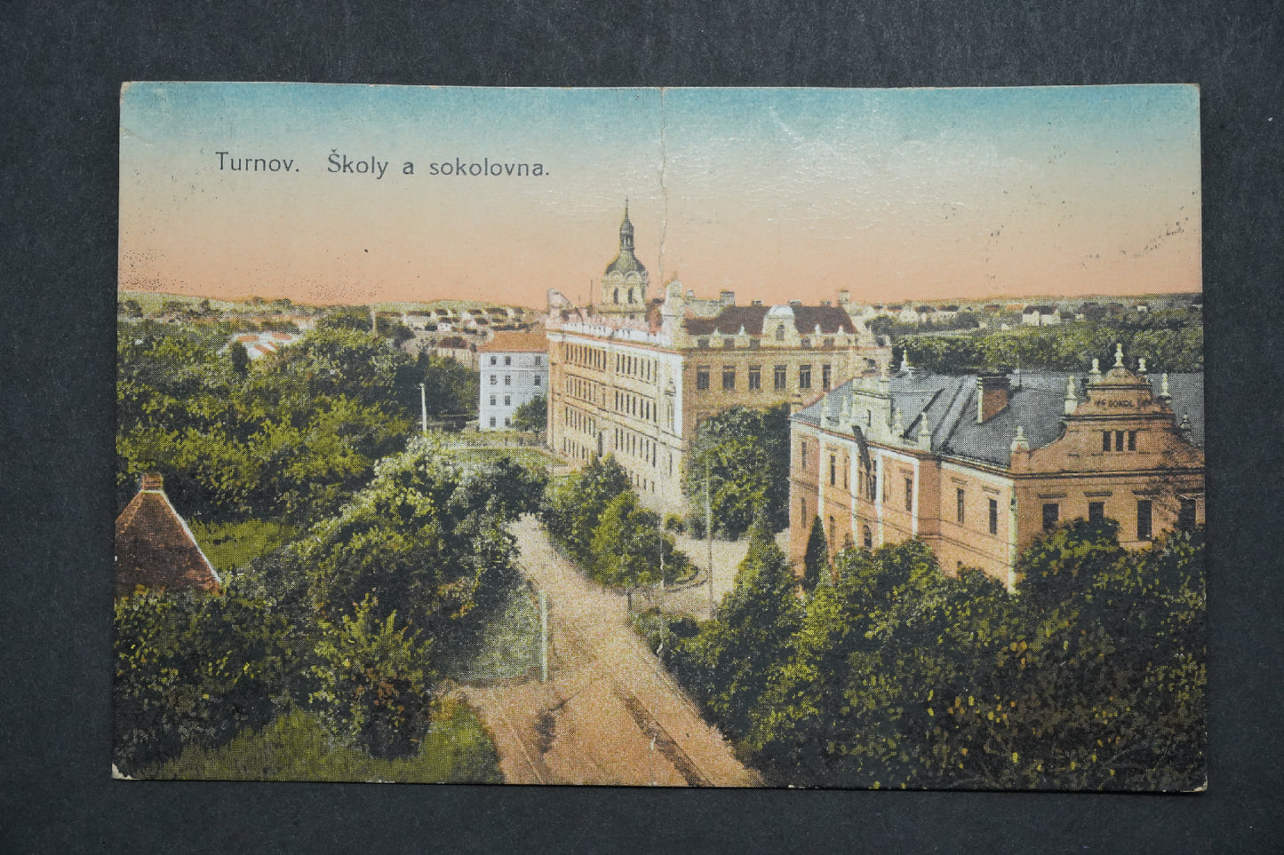 Pohlednice Turnov, školy a sokolovna x10070