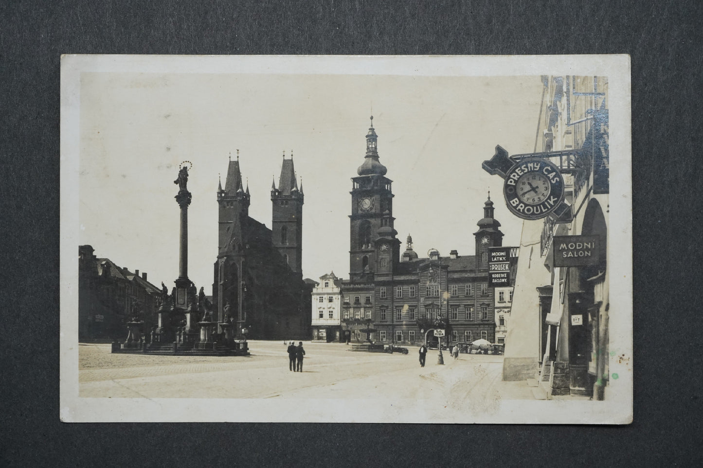 Pohlednice Hradec Králové Velké náměstí a chrám sv. Ducha x10438