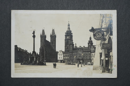 Pohlednice Hradec Králové Velké náměstí a chrám sv. Ducha x10438