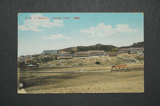 Pohlednice R.G.A. BArrracks Streamer Point Aden x10529