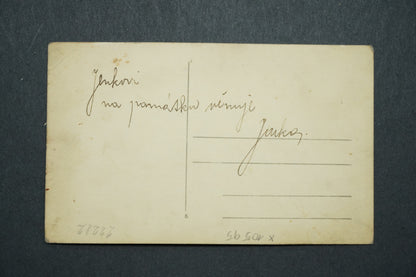 Pohlednice Autoportrét ženy x10595