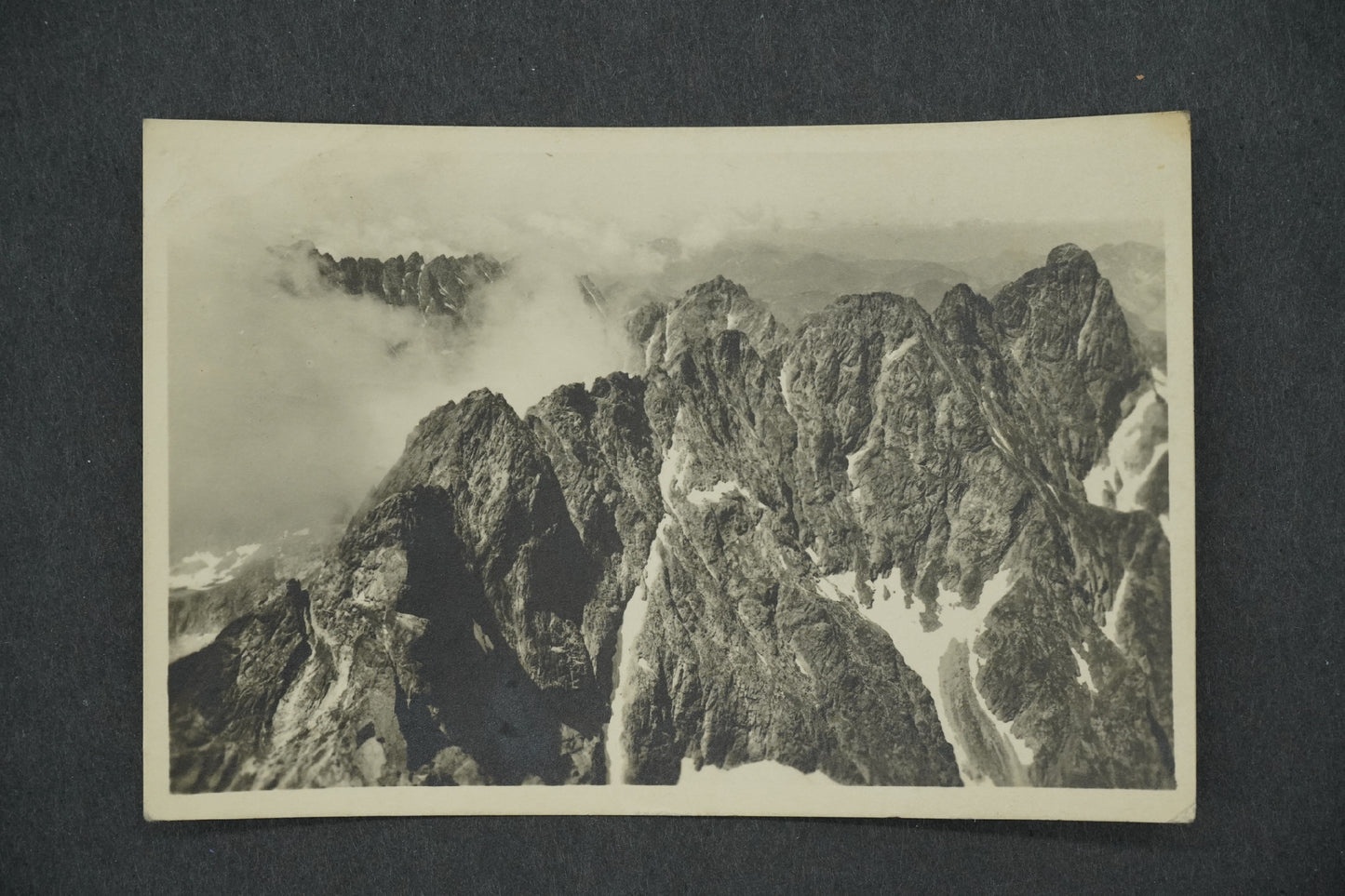 Postcard HIGH TATRAS - VIEW FROM THE LINES ON THE MENGUŠOV SHIELD (x13163)