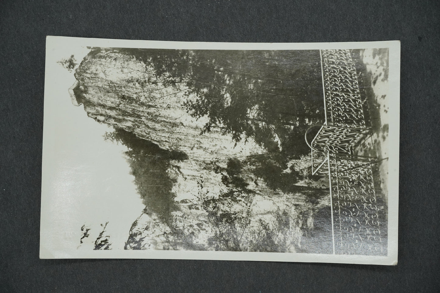 Postcard MORAVIAN KRAST - PROPASR MACOCHA (x13217)