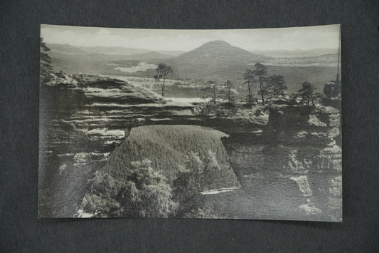 Pohlednice ČESKÉ ŠVÝCARSKO PRAVČICKÁ BRÁNA A RŮŽÁK (x13307)