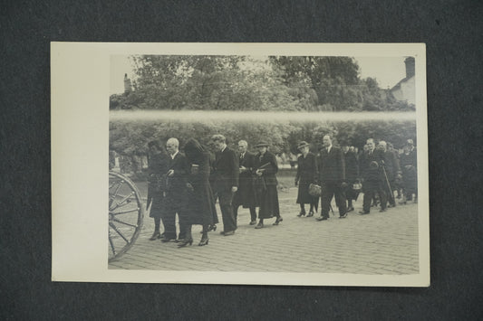 Postcard CZECH FUNERAL (x13466)