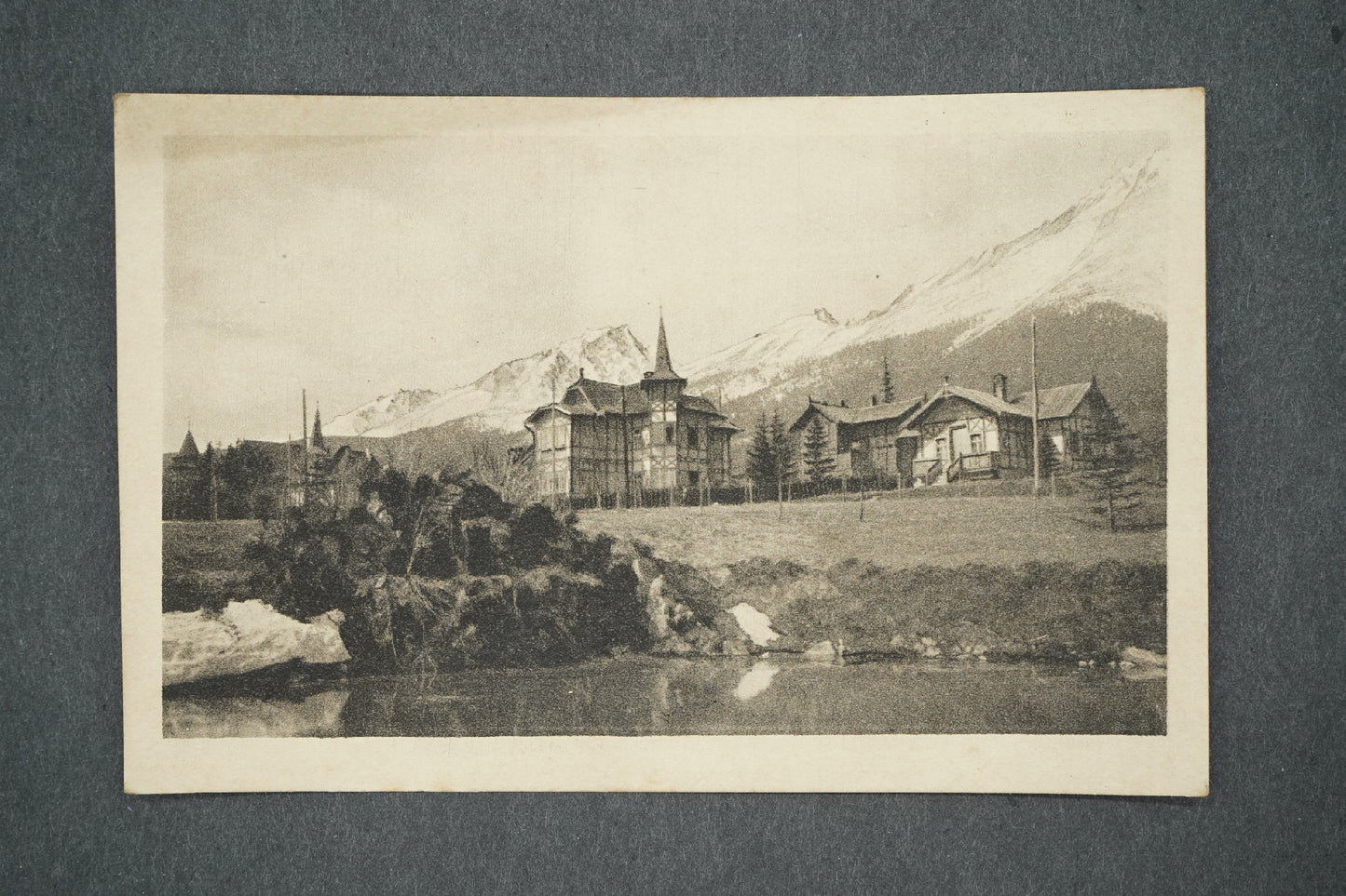 Postcard PICTURESQUE VIEWS FROM SLOVAKIA NOVÝ SMOLOVEC (x13567)