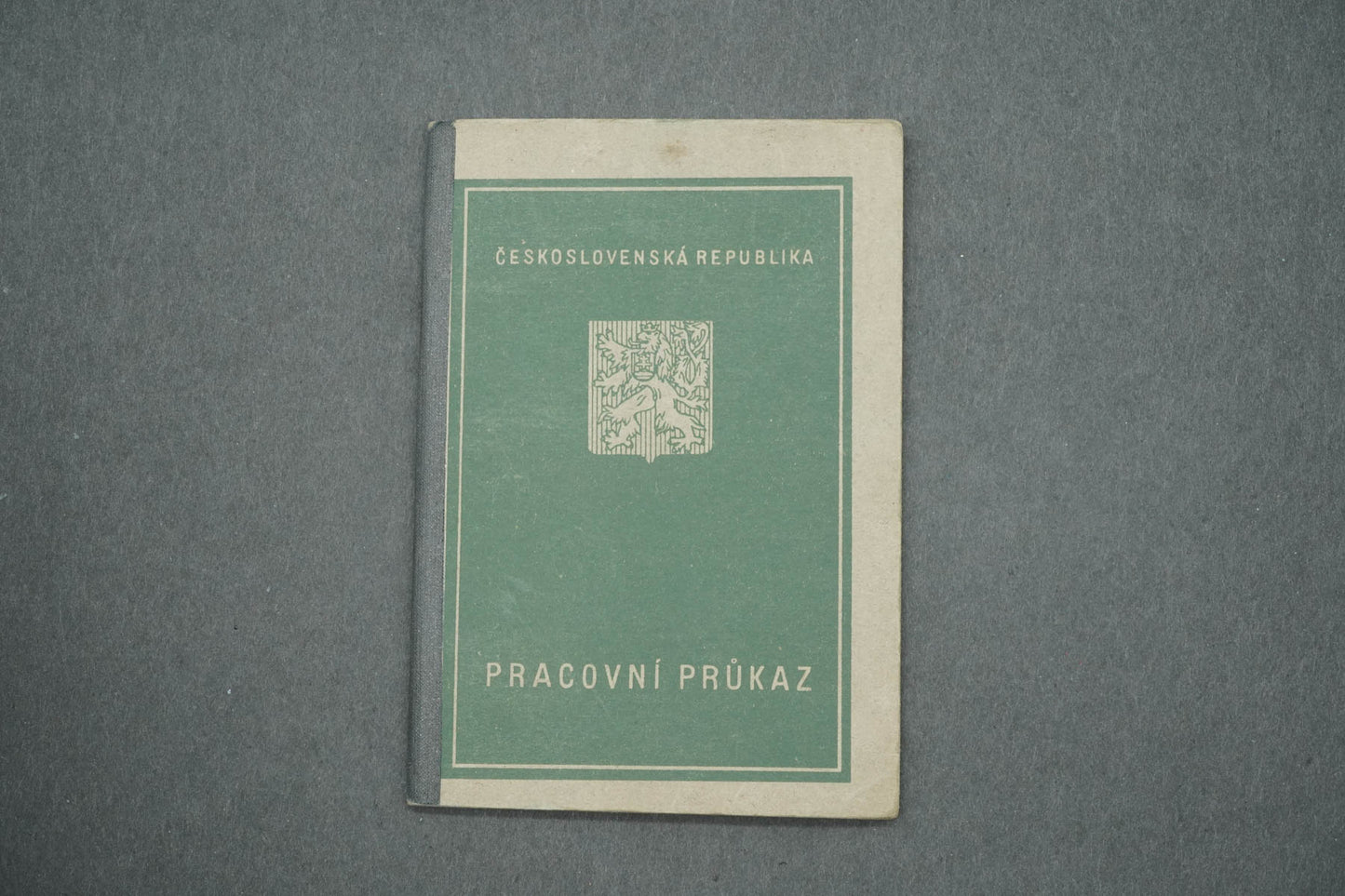 PRACOVNÍ PRŮKAZ ČESKOSLOVENSKÁ REPUBLIKA (x14957)