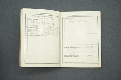PRACOVNÍ PRŮKAZ ČESKOSLOVENSKÁ REPUBLIKA (x14984)