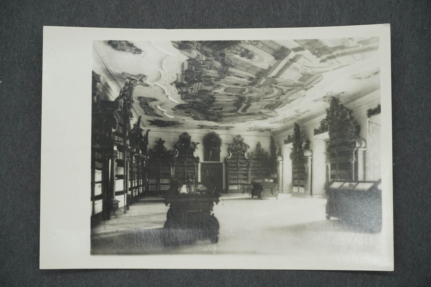 Pohlednice KLÁŠTER CISTERCIÁKŮ VE VYŠŠÍM BRODĚ KNIHOVNA (x14104)