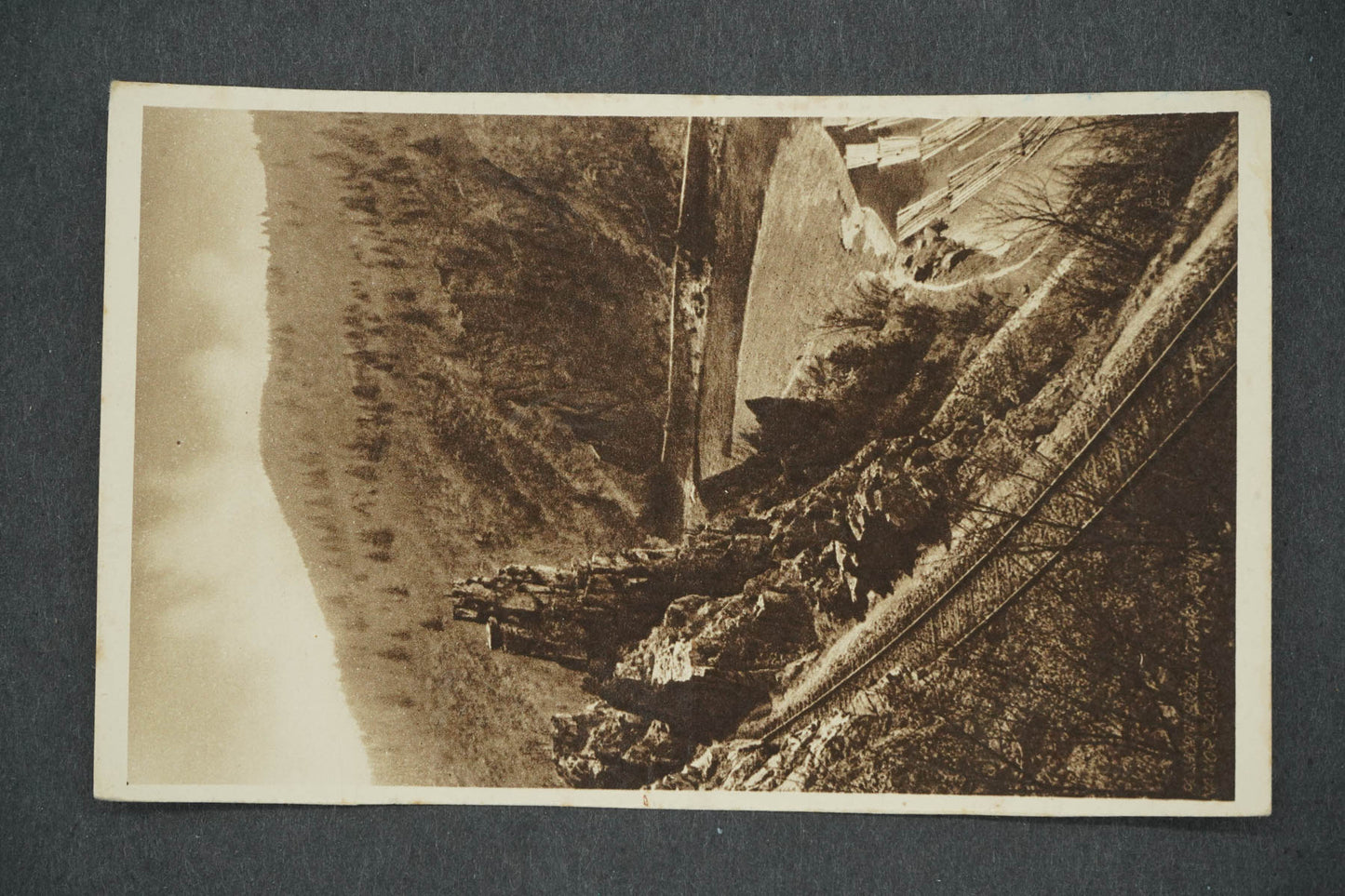 Pohlednice TURISTICKÁ STEZKA NA DOLNÍ SÁZAVĚ KOMÍN (x14124)