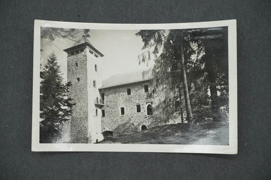 Pohlednice LITICE NAD ORLICÍ NÁDVOŘÍ HRADU LITIC (x14328)