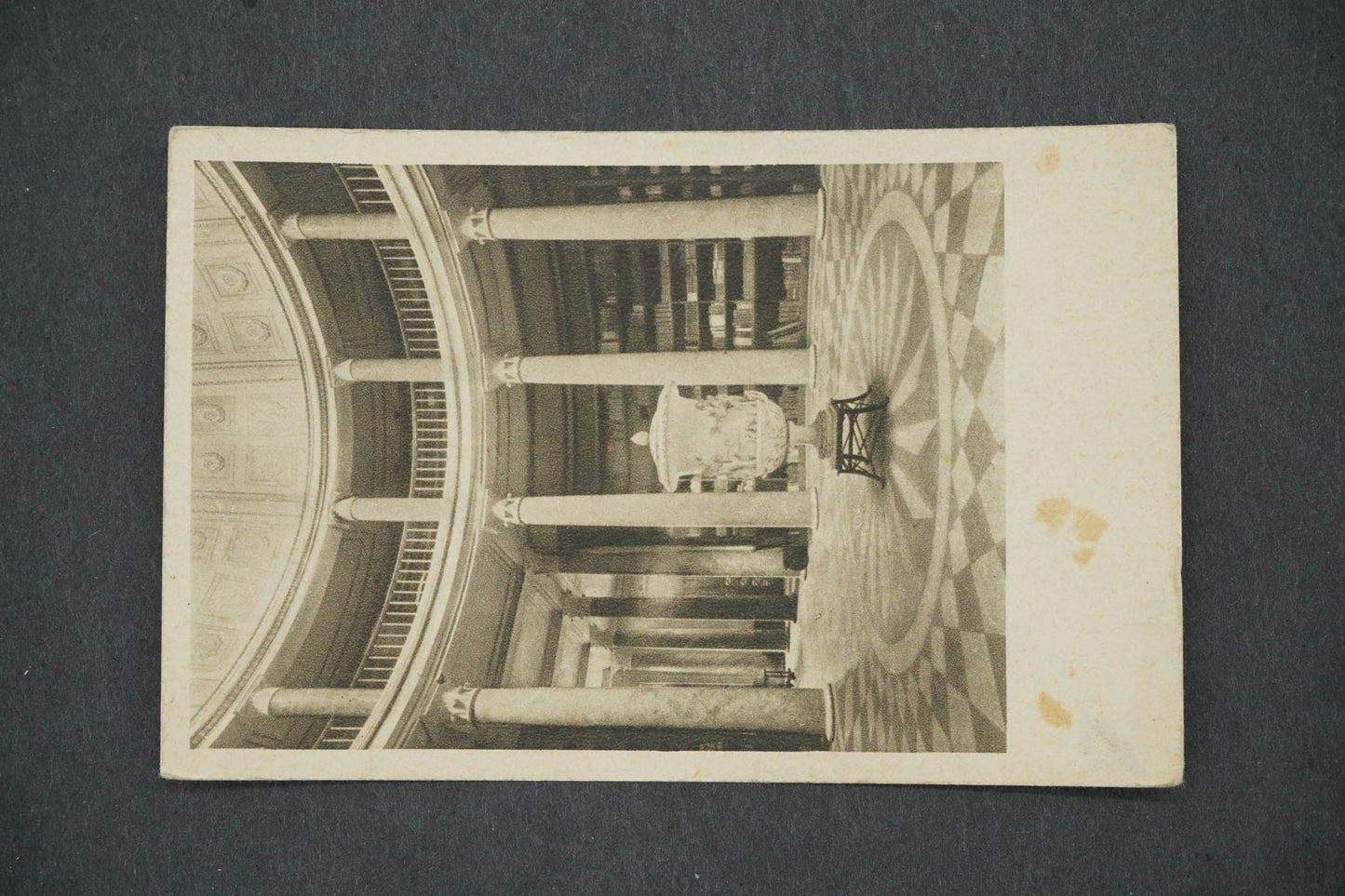 Pohlednice STÁTNÍ ZÁMEK KAČINA VNITŘEK KNIHOVNY (x14466)