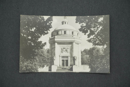 Pohlednice MAUZÓLEUM V KRÁSNOHORSKOM PODHRADÍ (x14540)