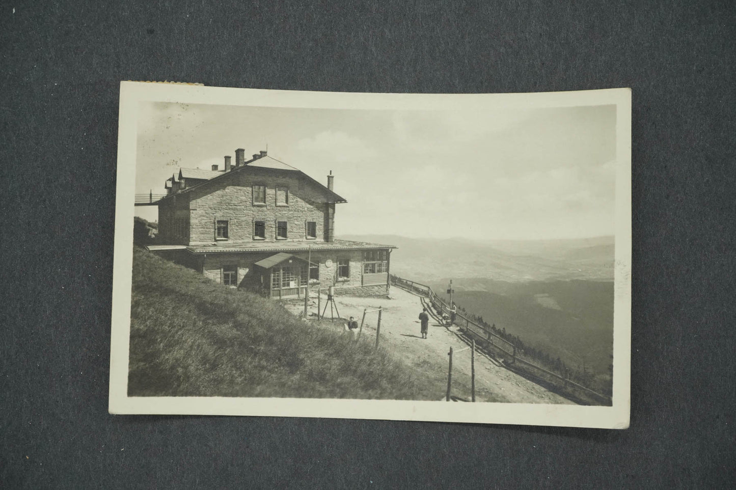 Pohlednice JIŘÍHO CHATA NA ŠERÁKU POŠTA OSTRUŽNÁ U FRÝVALDOVA (x14721)