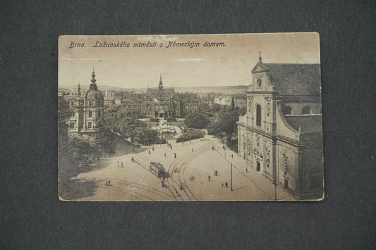Pohlednice BRNO. LAŽANSKÉHO NÁMĚSTÍ S NĚMECKÝM DOMEM (x14863)