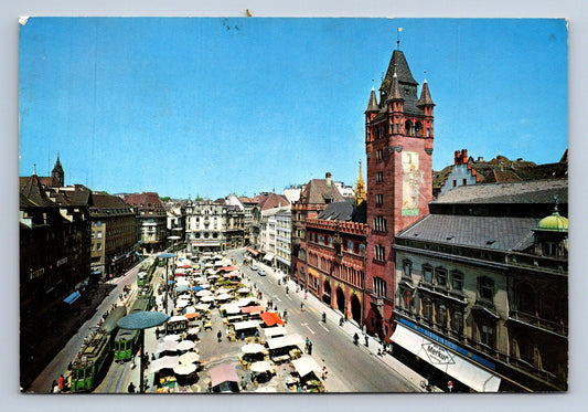 Pohlednice BASEL MARKTPLATZ MIT RATHAUS (x16201)