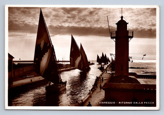 Pohlednice VIAREGGIO - RITORNO DALLA PESCA (x16223)