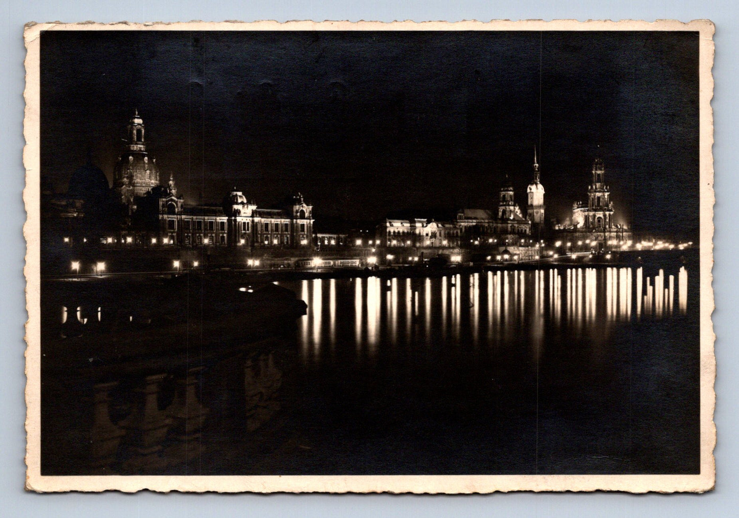 Pohlednice Dresden - Die Altstadt die Festbeleuchtung (JN317)