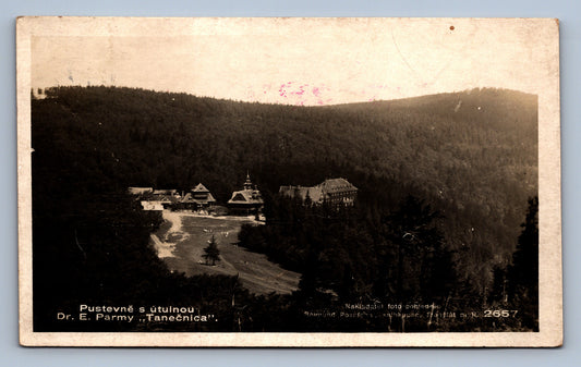 Pohlednice Pustavně s útulnou - Dr. E. Parmy Tanečnica (JN1104)