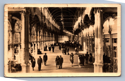 Pohlednice Mariánské Lázně - Vnitřek kolonády (JN1106)