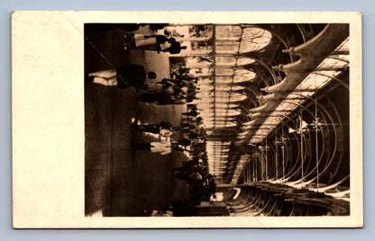 Postcard Marianske Lazne interior of the colonnade (JN1625)