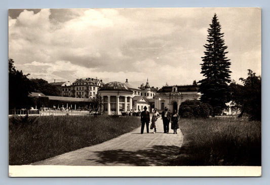 Pohlednice Františkovy Lázně Náměstí míru (JN1634)