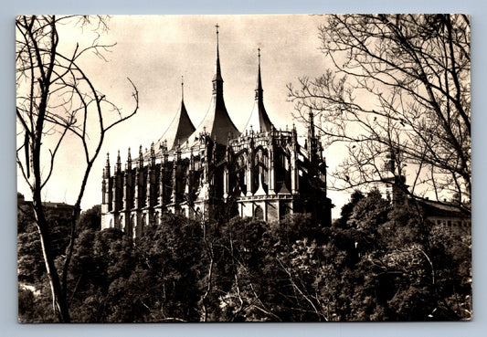 Pohlednice Kutná hora Mohutný gotický dóm (JN1653)
