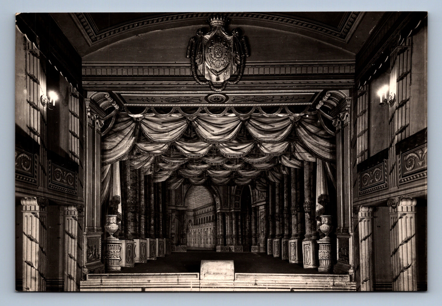 Postcard LITOMYŠL CASTLE STANDS (x17306)