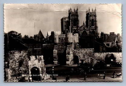 Pohlednice BOOTHAM BAR AND MINSTER, YORK (x17684)