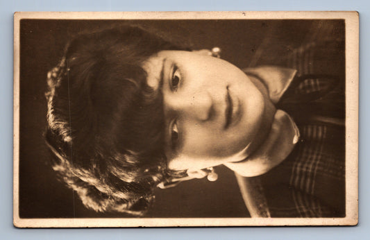 Pohlednice DÍVKA (x18089)