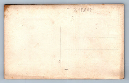 Pohlednice ŽENA S KNIHOU (x18269)