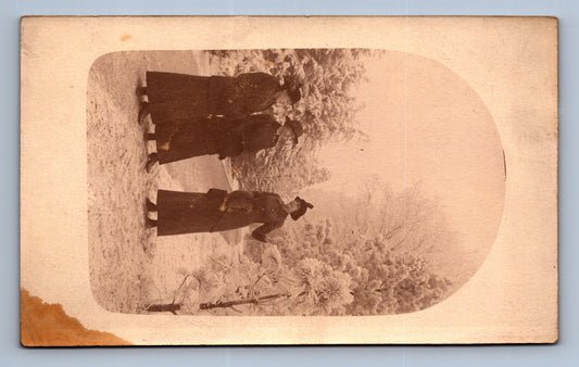 Pohlednice TŘI ŽENY V ZIMĚ (x18324)