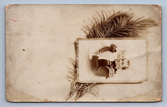 Pohlednice ŽENA S DÍTĚTEM (x18451)
