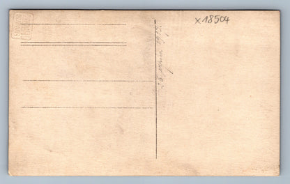 Pohlednice MUŽ S KNÍREM (x18504)