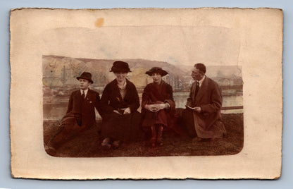 Pohlednice U ŘEKY NA PROCHÁZCE (x18588)