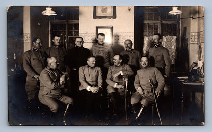 Pohlednice SRPEN 1914 VOJÁCI DŮSTOJNICKÝ KLUB (x18749)